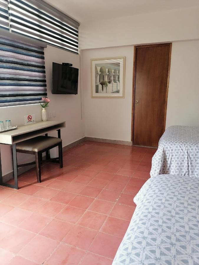 Casa Massima Hotel Leon Exterior photo